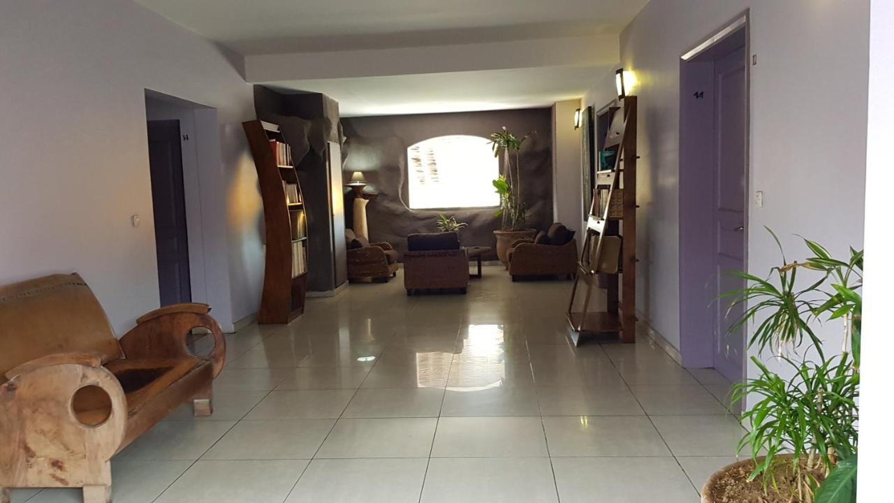 Residence Hoteliere Du Phare Libreville Extérieur photo